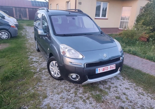 Peugeot Partner cena 25000 przebieg: 260000, rok produkcji 2012 z Poniatowa małe 277